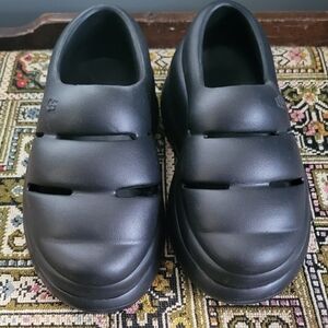 Ugg Women's Size 8 Sports Yeah Clog